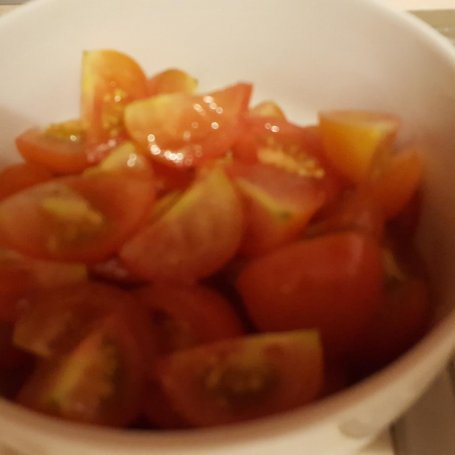 Krok 6 - Fusilli z cukinią i pomidorami koktajlowymi foto