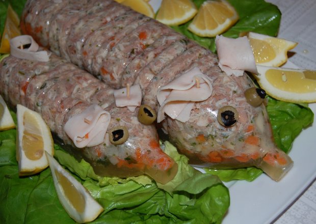 Fotografia przedstawiająca Galaretka mięsna "świnka"