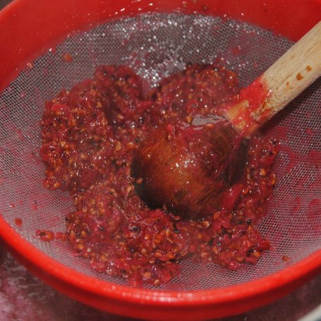 Krok 5 - Galaretka z czerwonych porzeczek foto