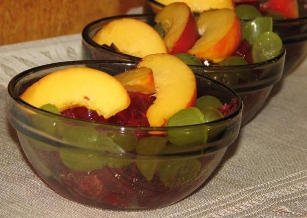 Fotografia przedstawiająca galaretka z owocami