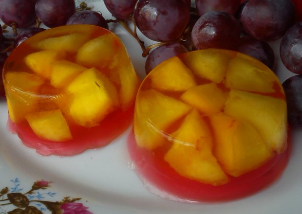 Fotografia przedstawiająca Galaretki z owocami