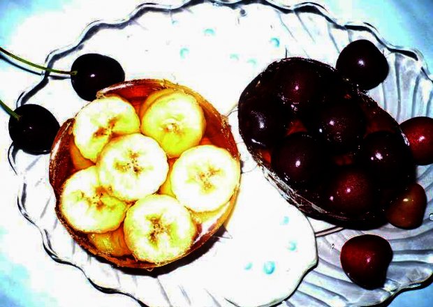 Fotografia przedstawiająca Galaretkowo-owocowy deser