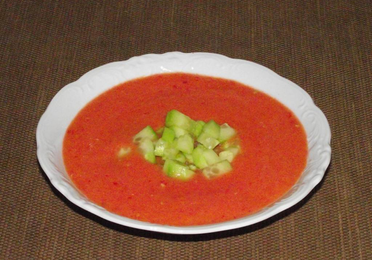 Gazpacho ze świeżych warzyw  foto