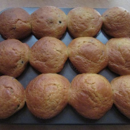 Krok 6 - Gdy winogrono obrodzi, czyli muffinki z lekko kwaskowatym akcentem :) foto