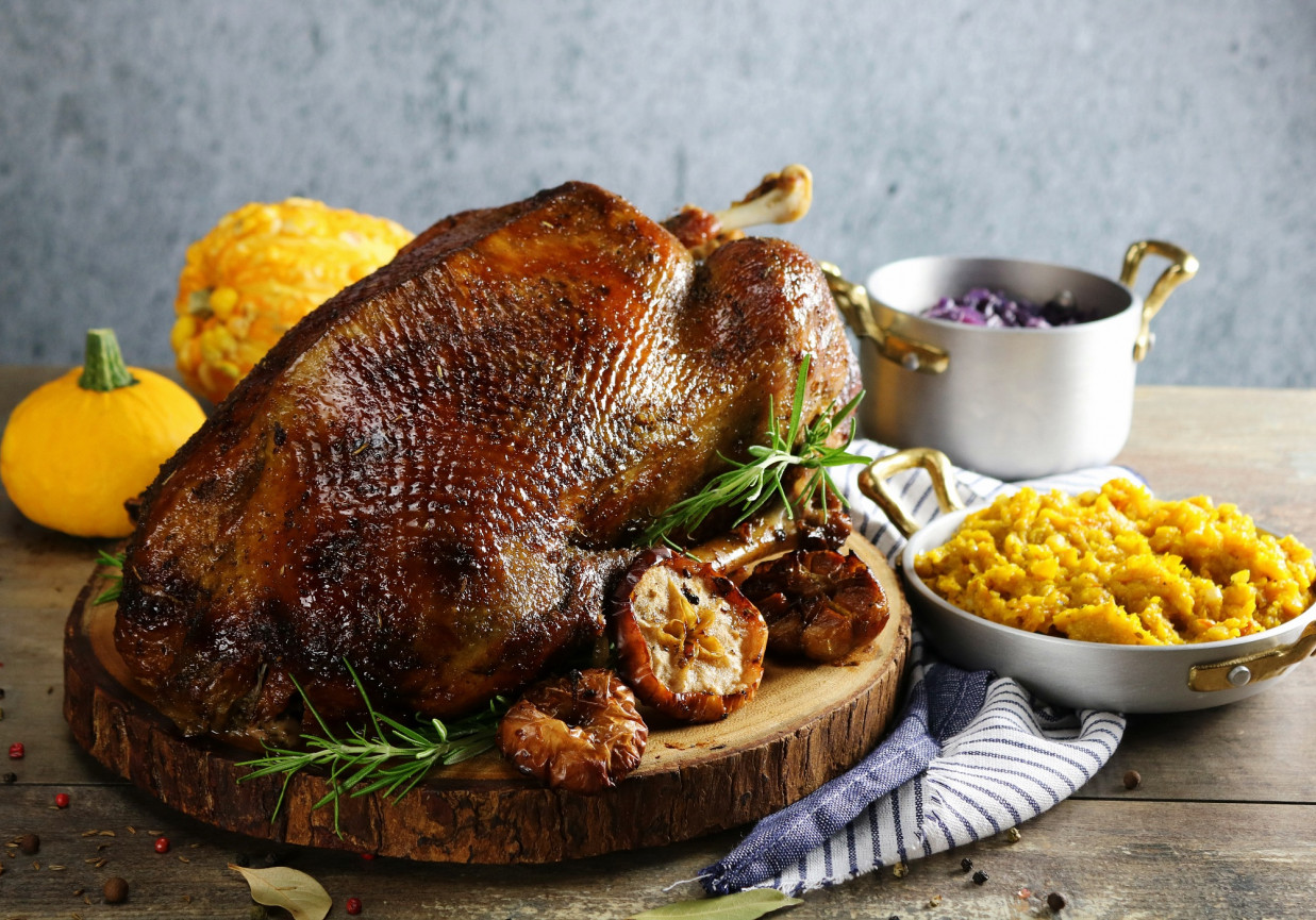 Gęś pieczona z dynią i kapustą foto