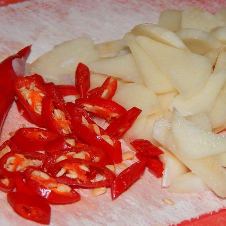 Krok 3 - Gnocchi z sosem wielowarzywnym i mięsem królika foto