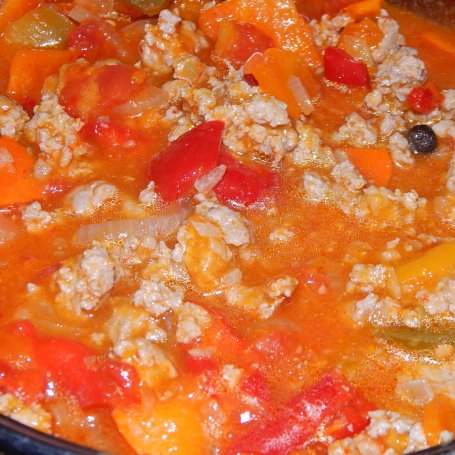 Krok 4 - Gnocchi z sosem wielowarzywnym i mięsem królika foto