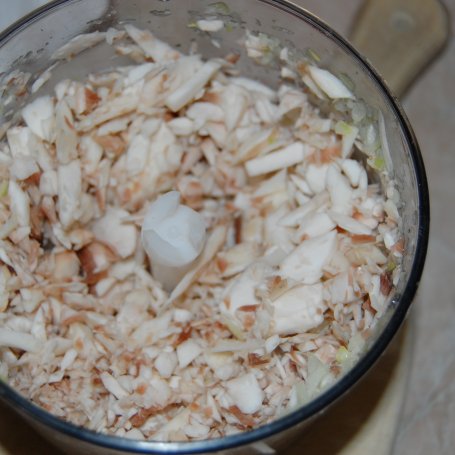 Krok 2 - Gołąbki z kaszą gryczaną i pieczarkami foto