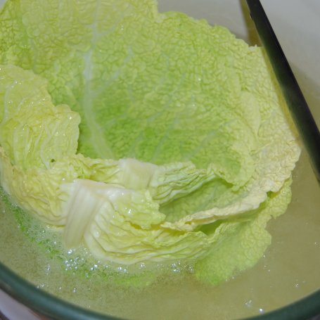 Krok 7 - Gołąbki z kaszą gryczaną i pieczarkami foto