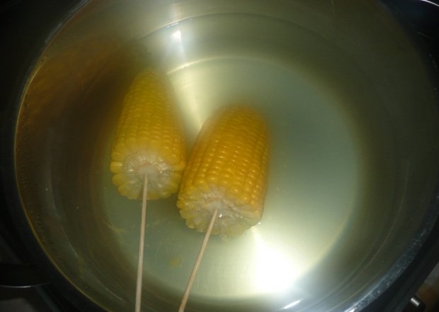 Fotografia przedstawiająca Gotowana kukurydza w śmietanie