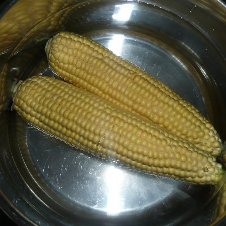 Krok 2 - gotowana kukurydza foto