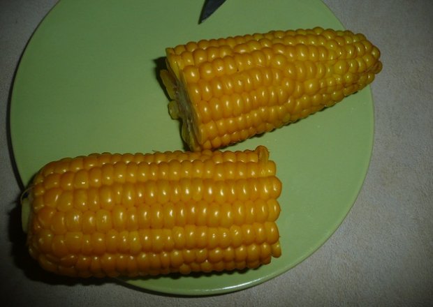 Fotografia przedstawiająca Gotowana kukurydza