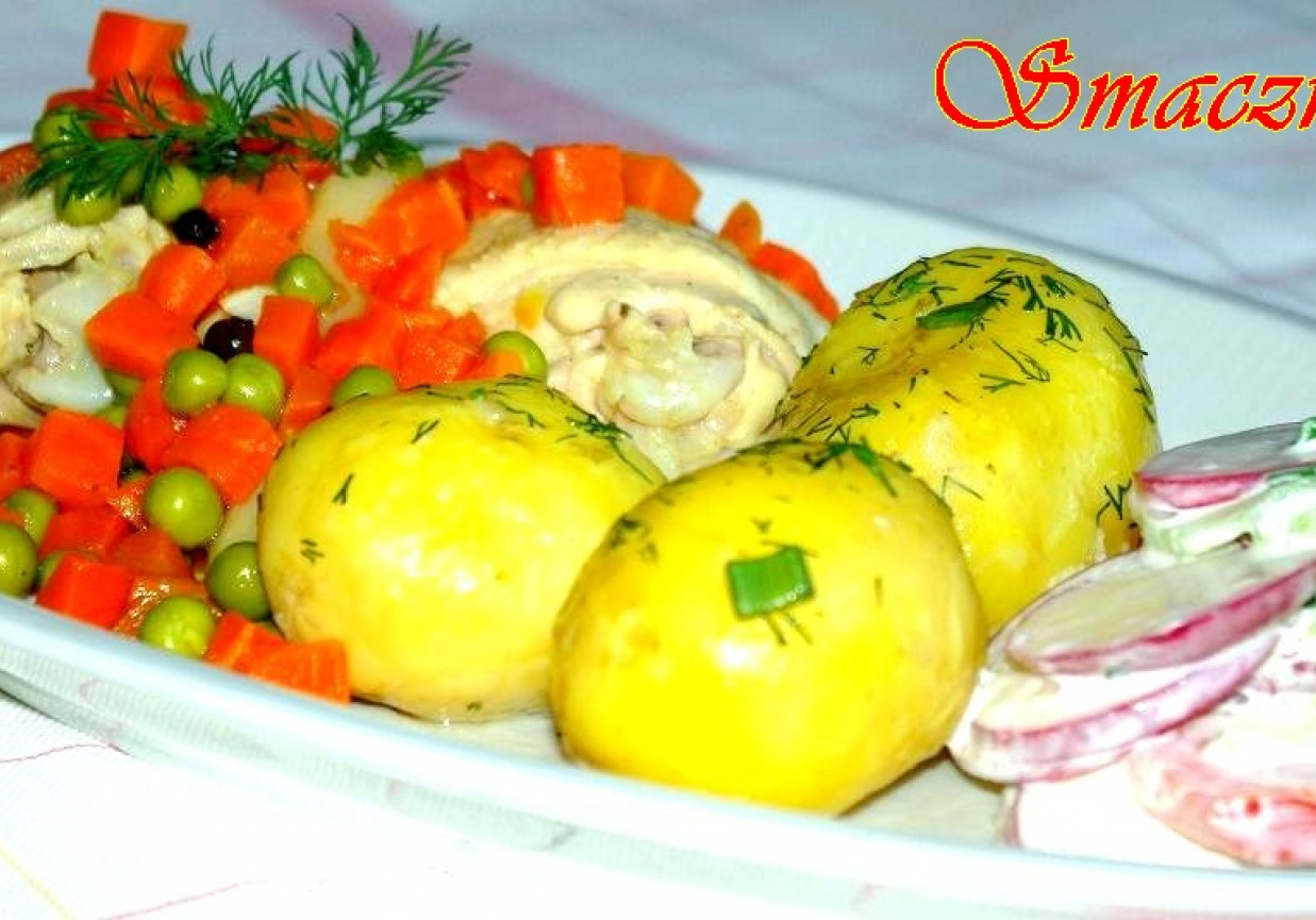 Gotowane udka z warzywami :-) foto