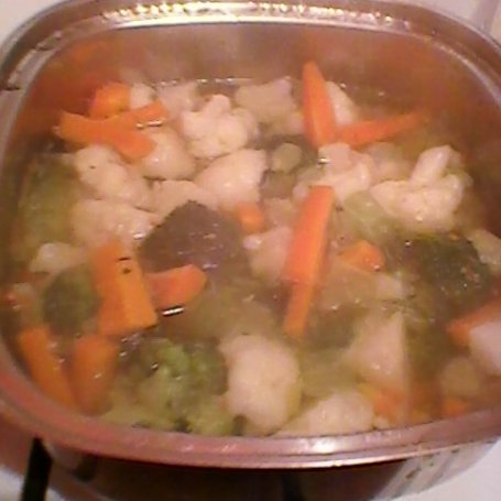 Krok 1 - Gotowane warzywa do obiadu foto