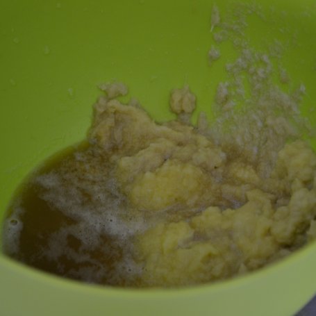 Krok 1 - Granaty czyli kartacze z farszem z kiełbasy i cebuli foto