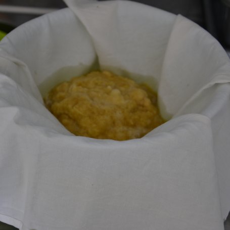Krok 2 - Granaty czyli kartacze z farszem z kiełbasy i cebuli foto