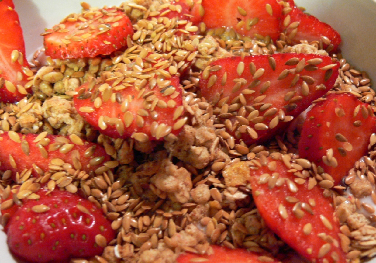 Granola podwójnie truskawkowa DoradcaSmaku.pl