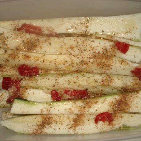 Krok 3 - Grillowana cukinia foto