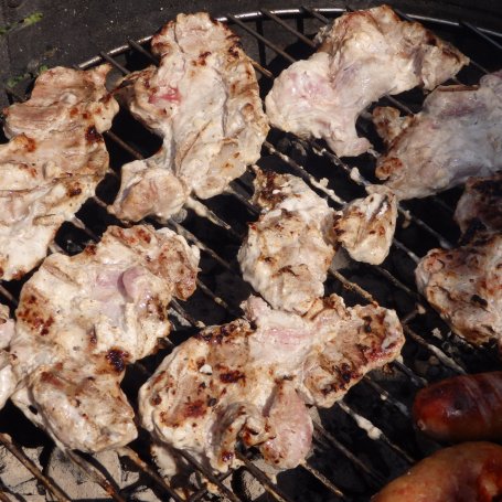 Krok 4 - Grillowana karkówka marynowana w jogurcie foto