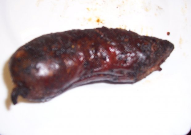 Fotografia przedstawiająca grillowana kiełbasa drobiowa