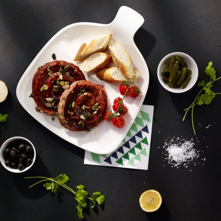Krok 5 - Grillowana kiełbasa z pieca z tapenade z czarnych oliwek i suszonych pomidorów   foto