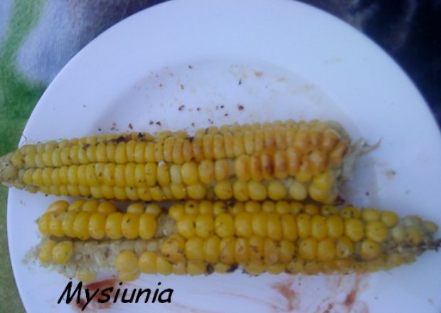 Fotografia przedstawiająca Grillowana kukurydza