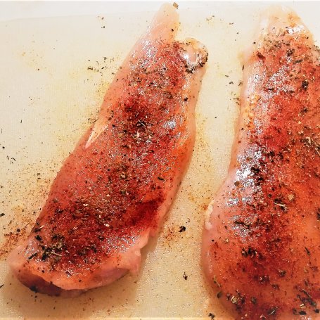 Krok 3 - Grillowana pierś z kurczaka i pieczone bataty foto