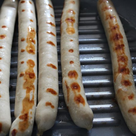 Krok 2 - Grillowane białe kiełbaski z młodymi warzywami foto