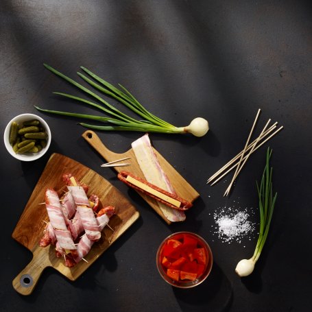 Krok 2 - Grillowane frankfurterki z żółtym serem i boczkiem duńskim foto