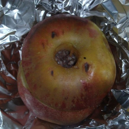 Krok 3 - Grillowane jabłka z kaszanką i sosem wiśniowym foto