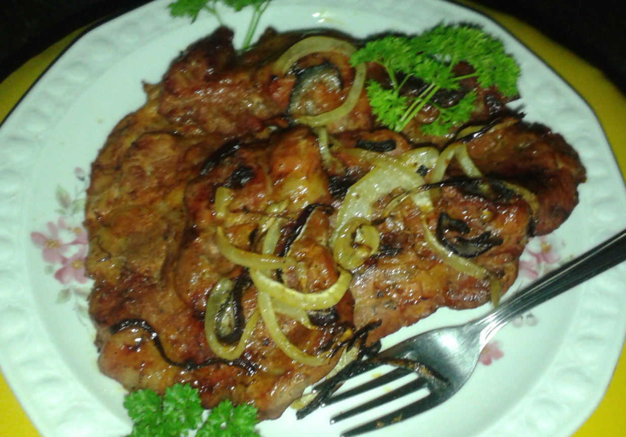 Grillowane kawałki karkówki foto