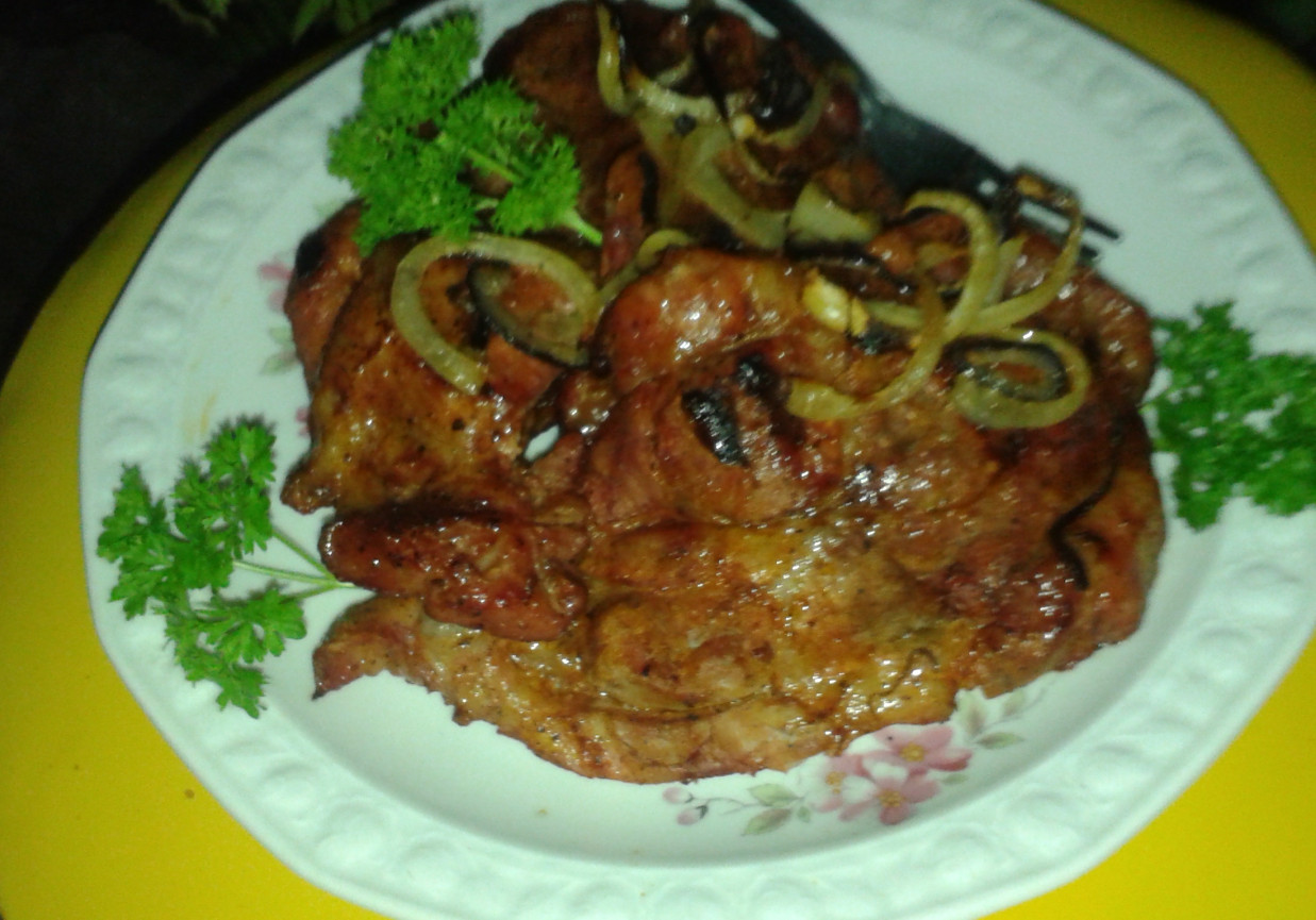 Grillowane kawałki karkówki foto