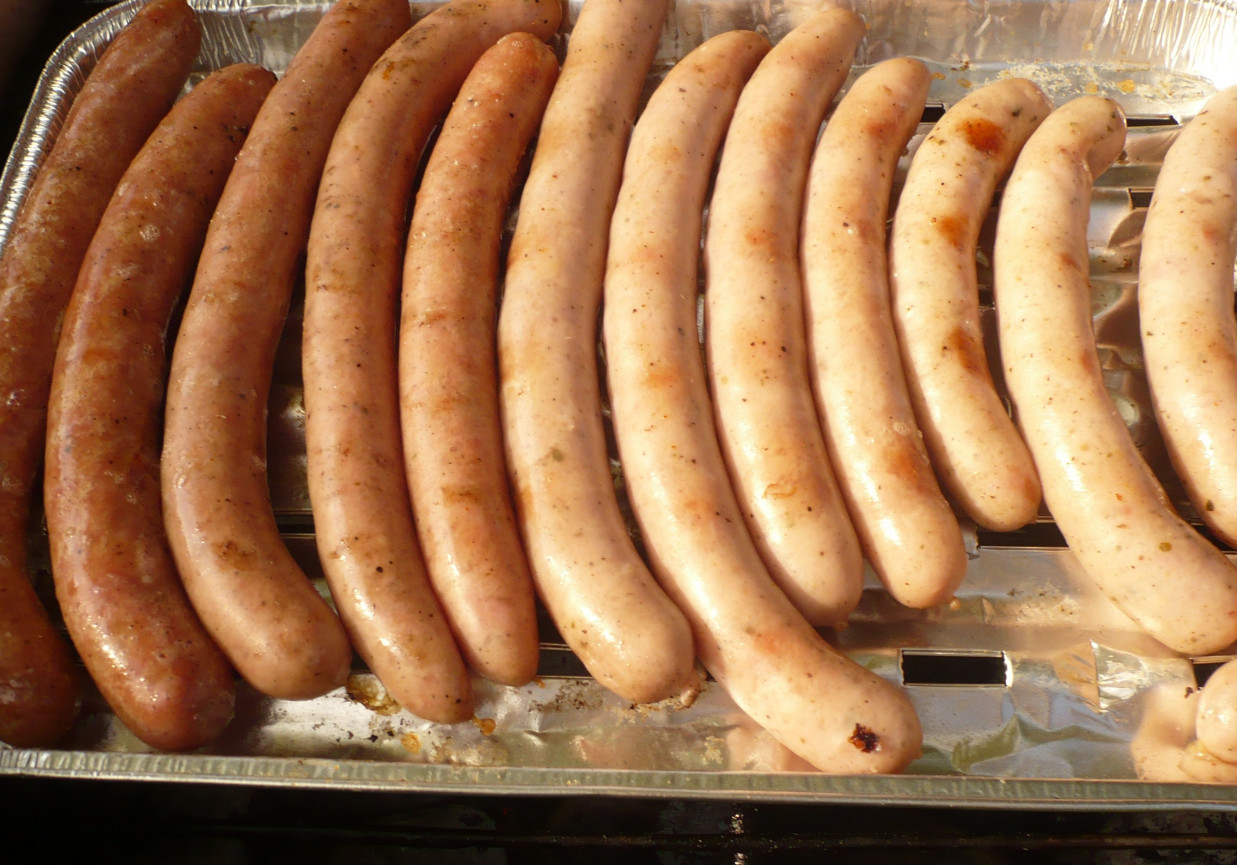 Grillowane kiełbaski foto