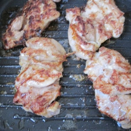Krok 4 - Grillowane mięso z kurczaka foto