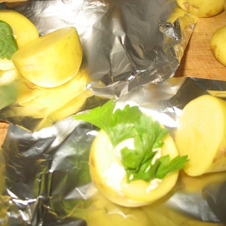 Krok 1 - Grillowane młode ziemniaki foto