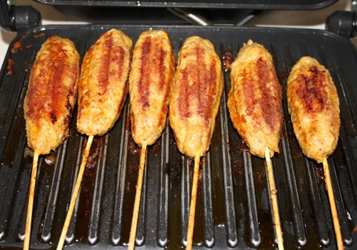 Grillowane pałeczki z przyprawą kebab - gyros foto