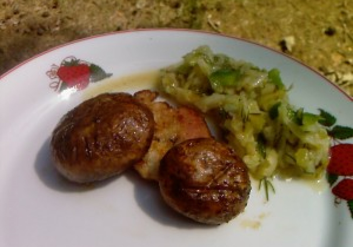 Grillowane pieczarki w ziołach foto