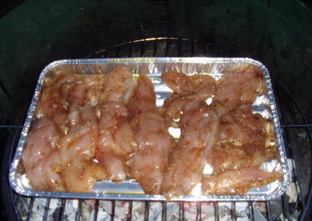 Fotografia przedstawiająca grillowane piersi z kurczaka