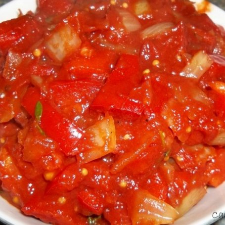 Krok 2 - grillowany bakłażan z sosem pomidorowo paprykowym (z pieczonymi ziemniakami) foto