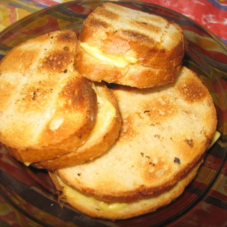 Krok 3 - Grillowany chleb z serem foto