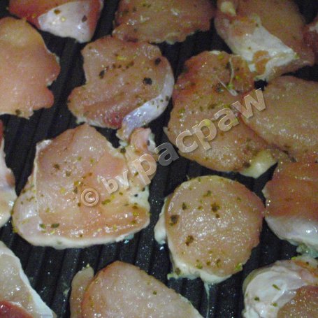 Krok 3 - Grillowany comber króliczy z sosem prawdziwkowym foto