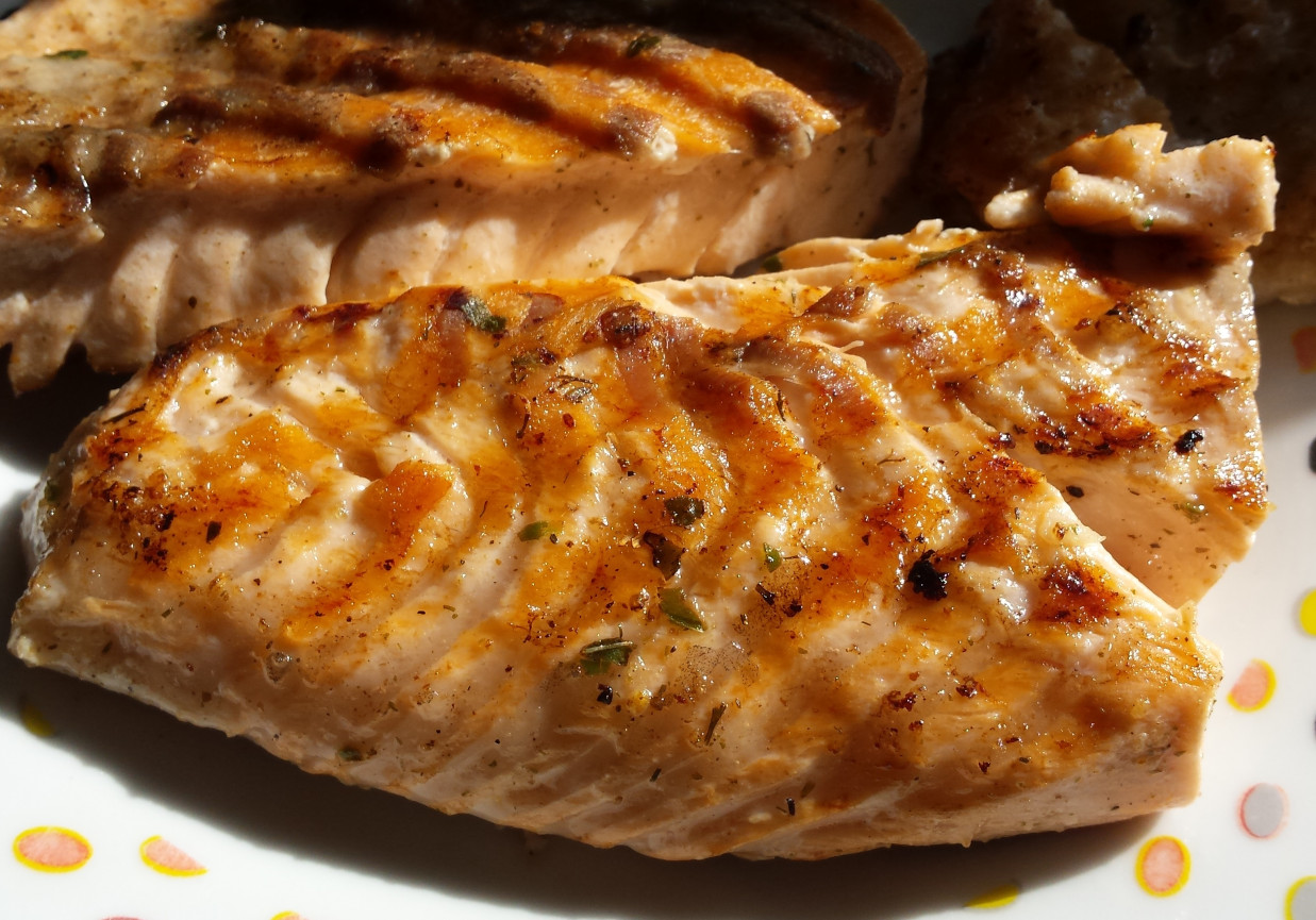 Grillowany filet z łososia DoradcaSmaku.pl
