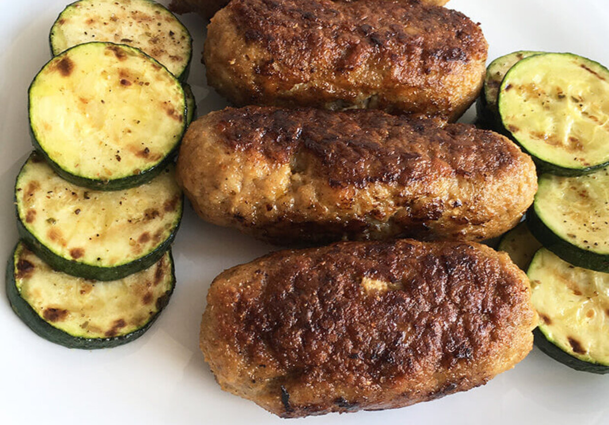 Grillowany mini kebab z cukinią foto