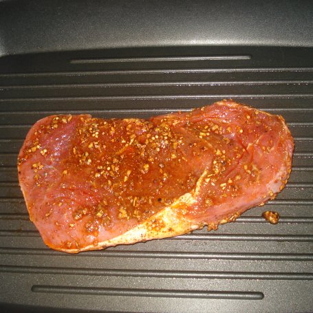 Krok 4 - Grillowany stek z Rostbefu foto