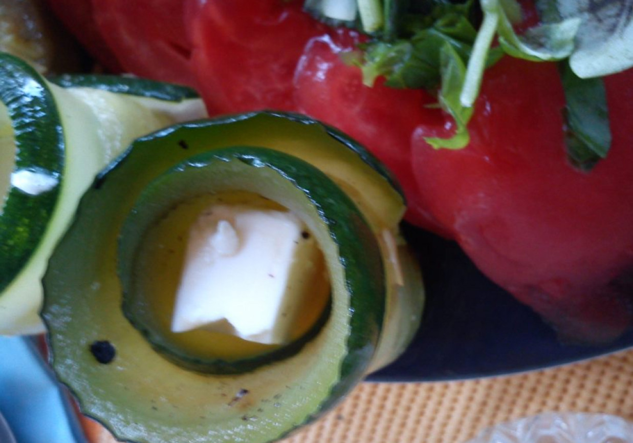 grilowana cukinia z fetą foto