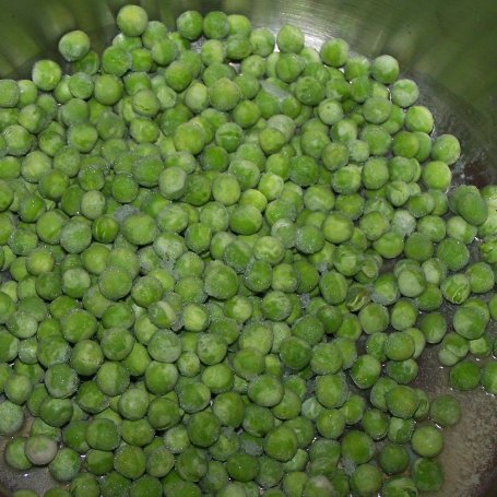 Krok 1 - Groszek z mozzarellą, czyli pieczony schab z "wkładką"... :) foto