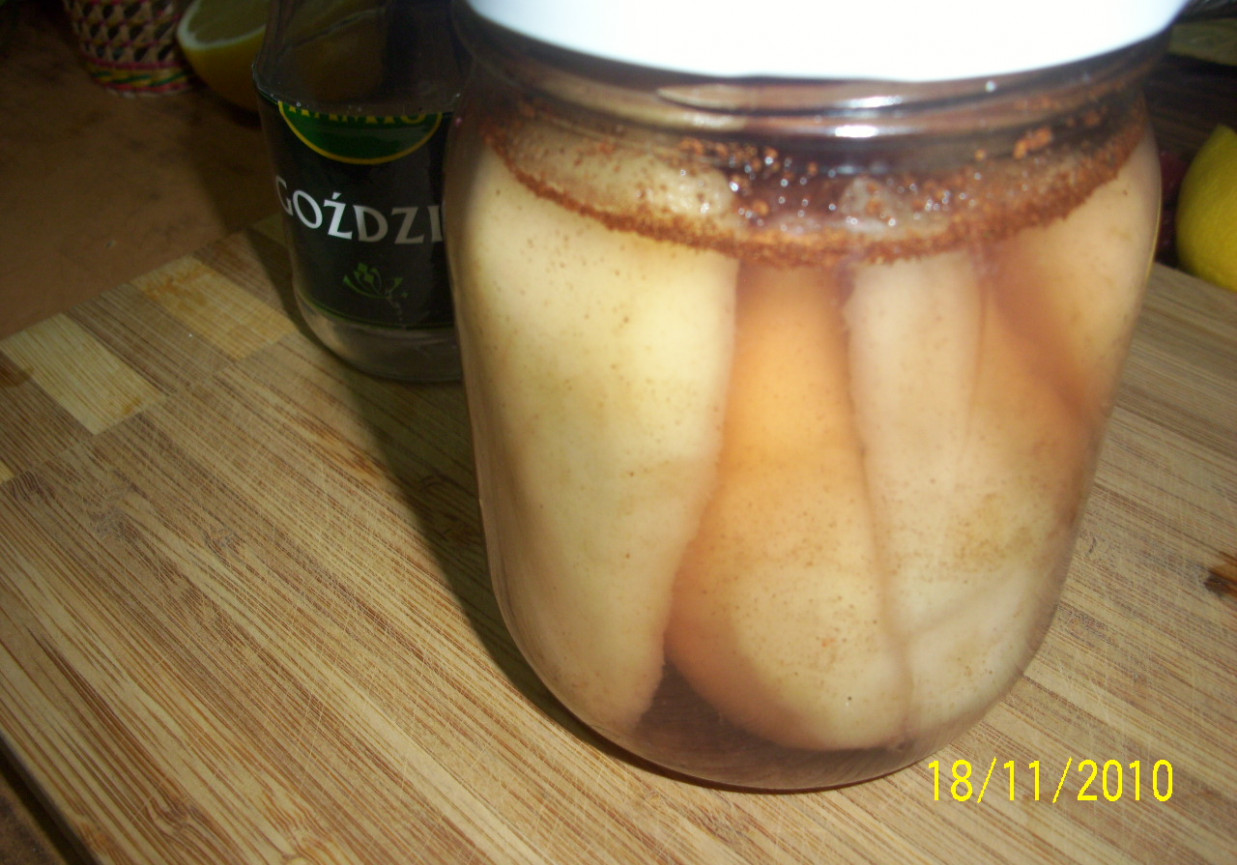 Gruszki do sloika foto