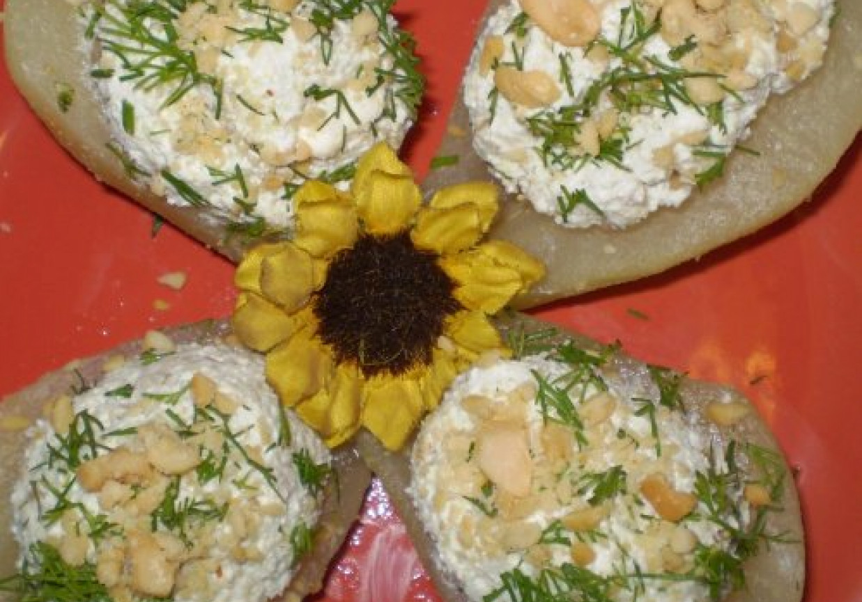 Gruszki faszerowane                    serem pleśniowym : foto