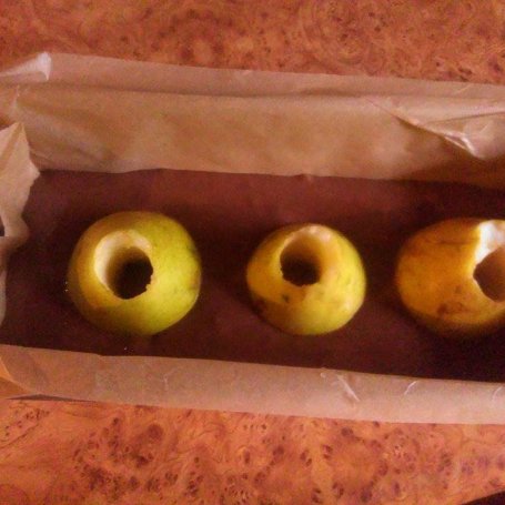 Krok 4 - Gruszki w kakaowej babce :) foto