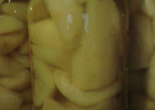 Fotografia przedstawiająca Gruszki w waniliowm syropie